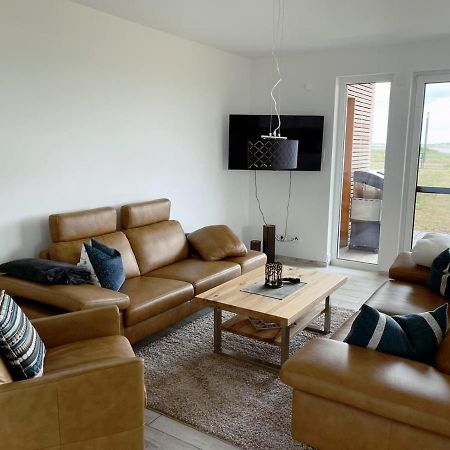 Exklusives Apartment Mit Blick Auf Den See Grossraeschen Extérieur photo