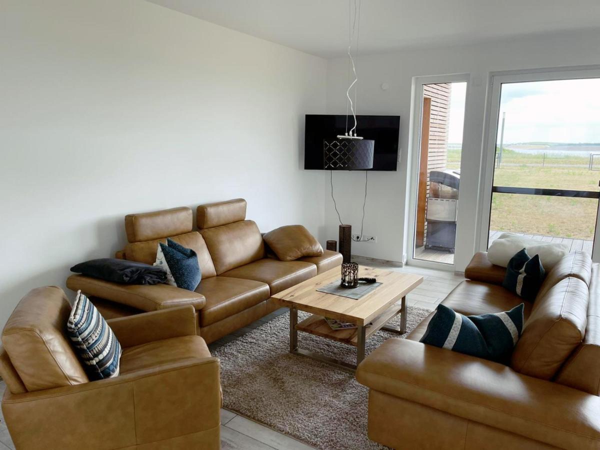 Exklusives Apartment Mit Blick Auf Den See Grossraeschen Extérieur photo