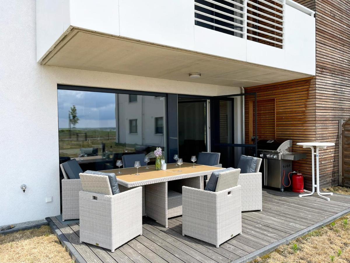 Exklusives Apartment Mit Blick Auf Den See Grossraeschen Extérieur photo
